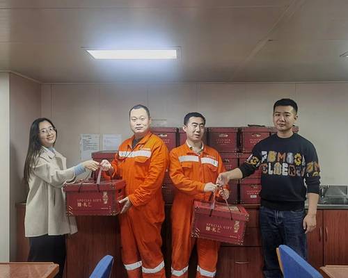 情深意濃，共賀新春|廈門華洋開展春節前訪船慰問活動